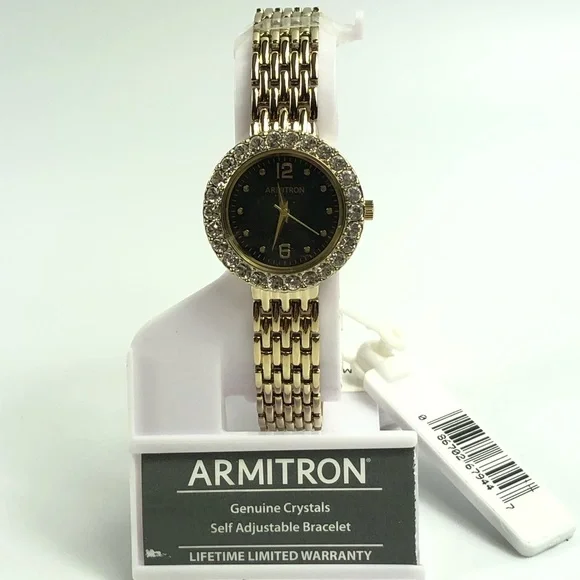 green emerald velvet dress Pre-owned Gold-tone Armitron Women's Watch main image 0